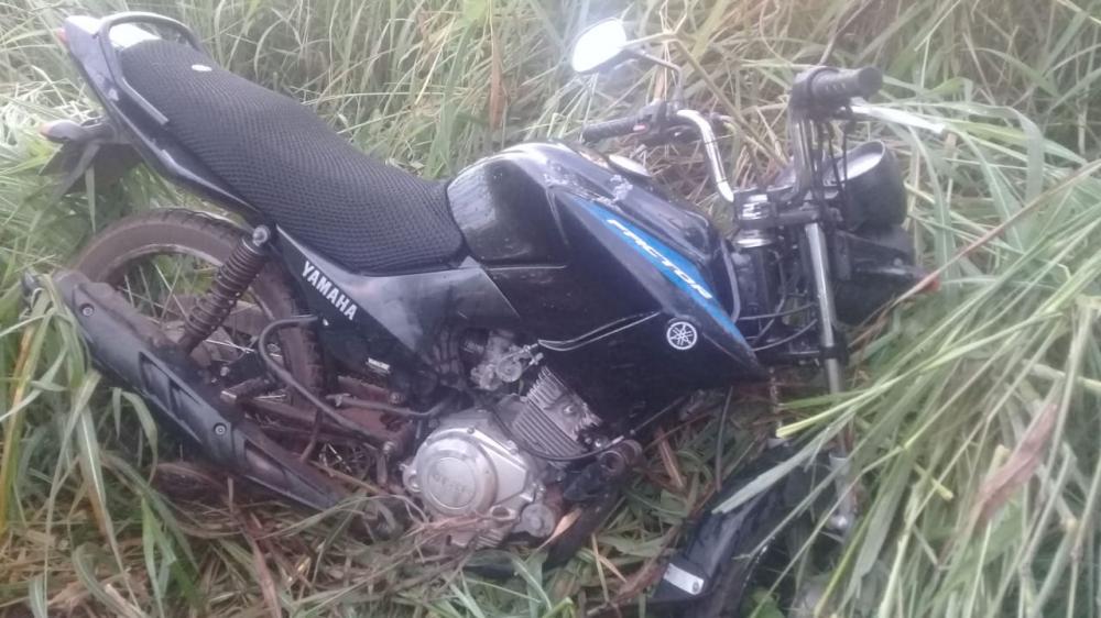 Polícia localiza motocicleta abandonada no Santa Clara