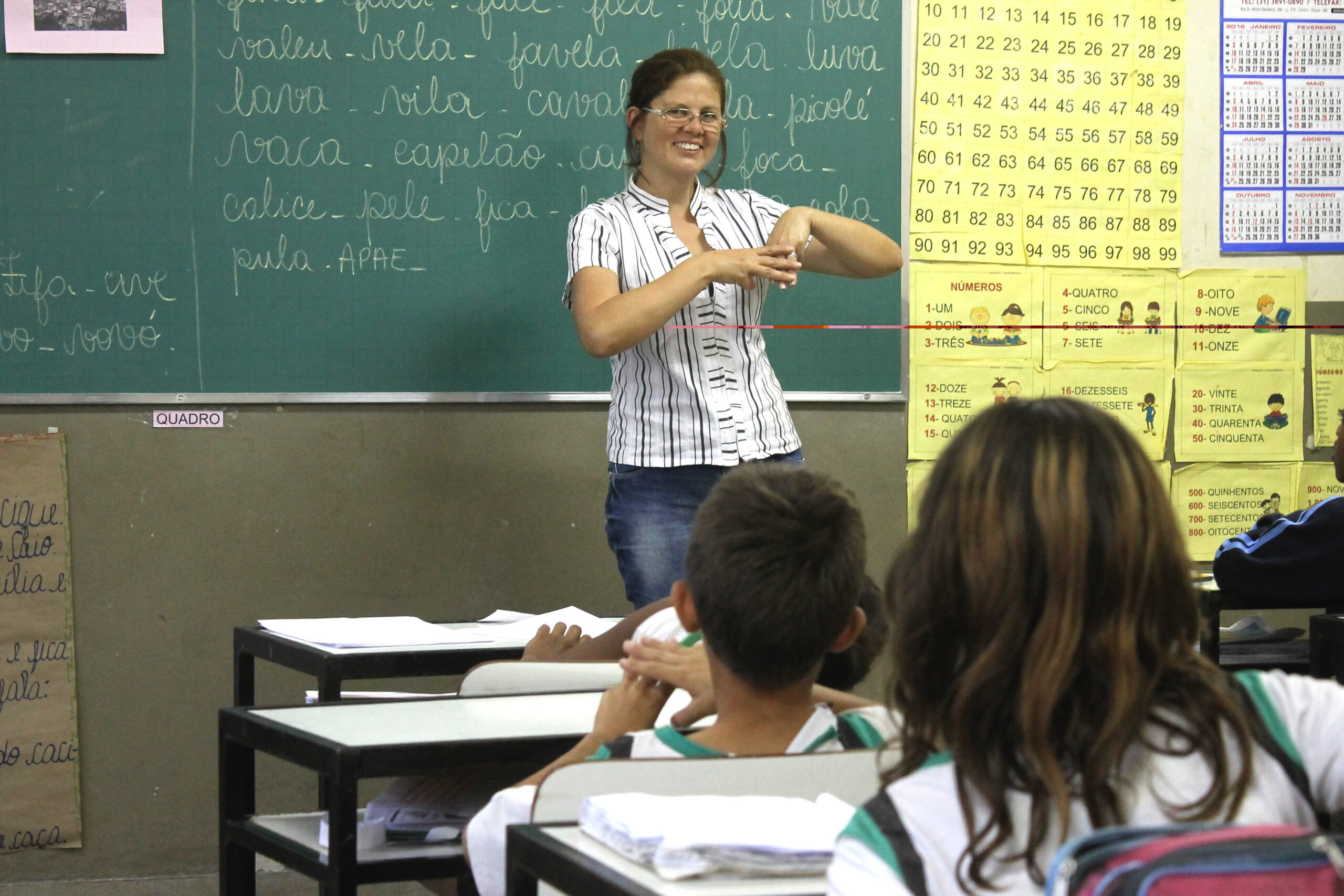 Inscrições para curso de Libras da UFV terminam nesta sexta-feira
