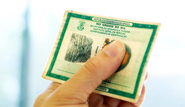 Foragido da justiça é preso ao tentar fazer documentos na Polícia Civil de Viçosa