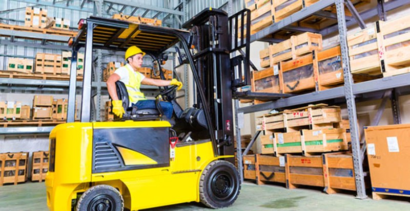 Senar realiza curso de operador de empilhadeira em Teixeiras