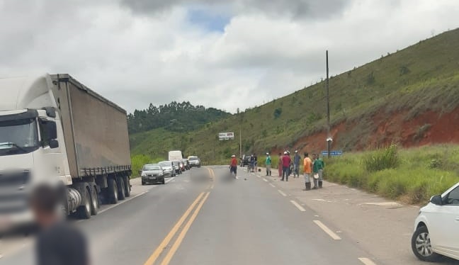 Duas pessoas ficam gravemente feridas em acidente na rodovia que liga Viçosa a Coimbra