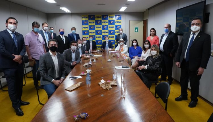 Rodrigo de Castro é eleito líder do PSDB na Câmara para 2021