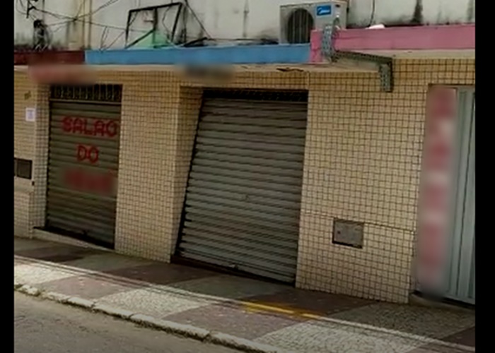 Após Governo de Minas emitir permissão especial de Natal somente para o comércio varejista e atacadista, comércios não essenciais são fechados em Viçosa