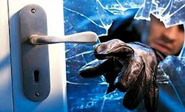 Bandidos invadem casa e furtam diversos pertences no Júlia Mollá em Viçosa