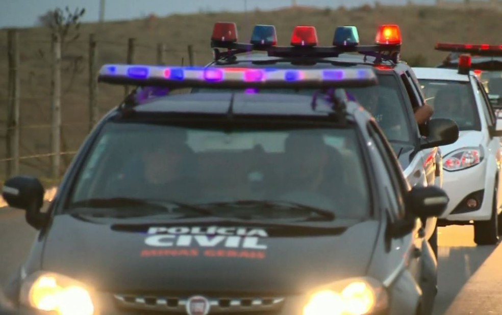 Gaeco deflagra operação e prende agente público por possível envolvimento com crimes como tráfico de drogas na Zona da Mata mineira