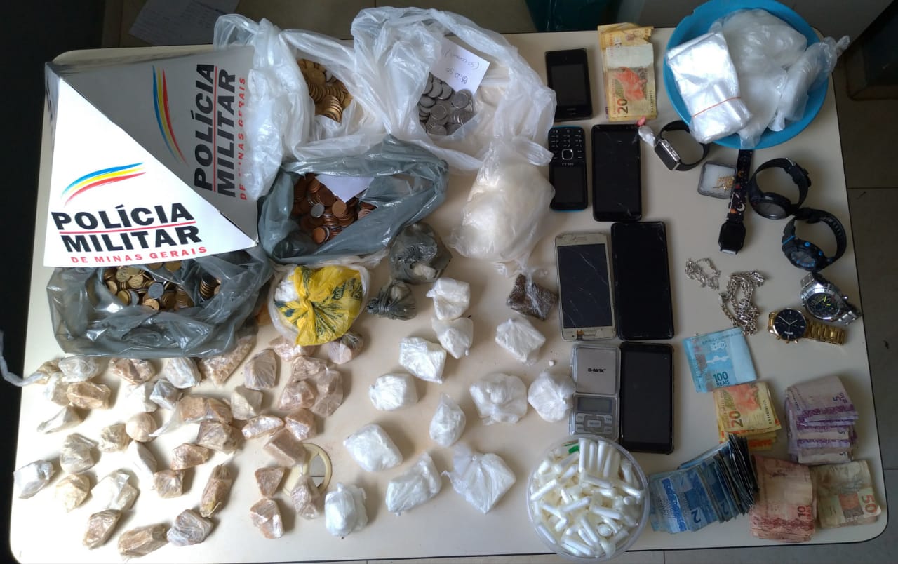 Seis pessoas foram presas durante operação da Polícia Militar em Teixeiras