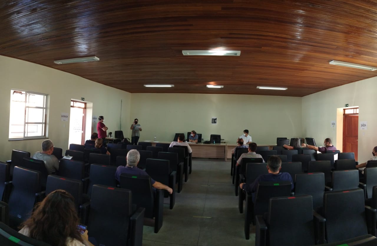 Coes de Viçosa: município permanece na Onda Amarela