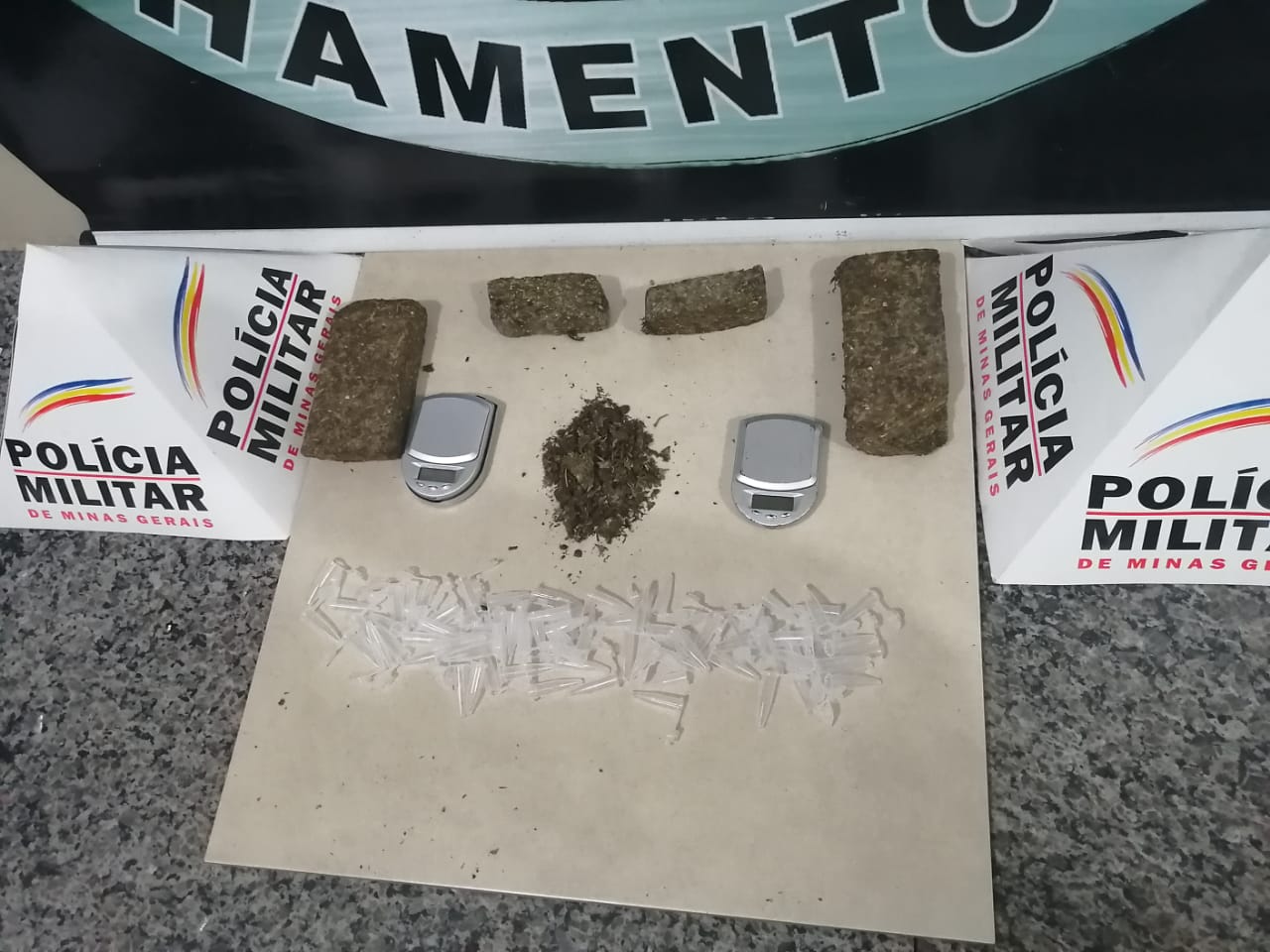 Homem preso por tráfico de drogas no bairro São Sebastião, em Viçosa