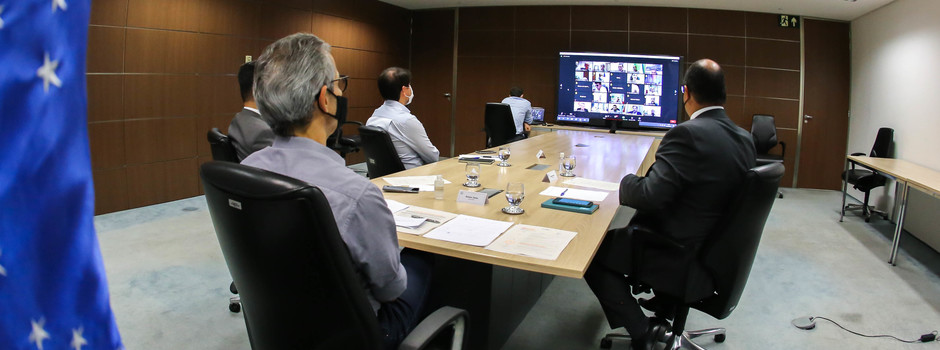 Romeu Zema confirma pagamento de R$ 500 de auxílio a famílias carentes de Minas