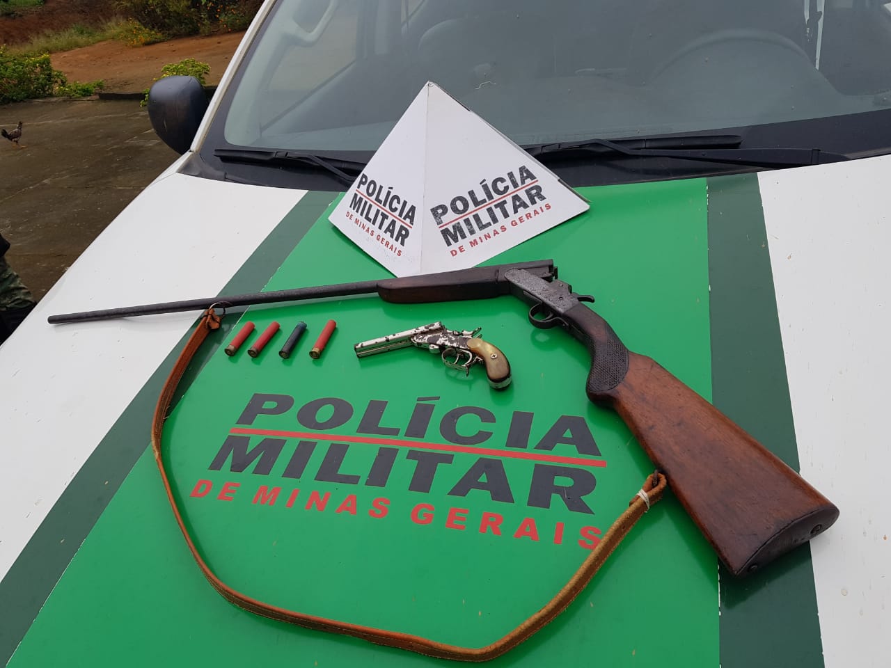 Polícia Militar Ambiental apreende armas na zona rural de Ervália