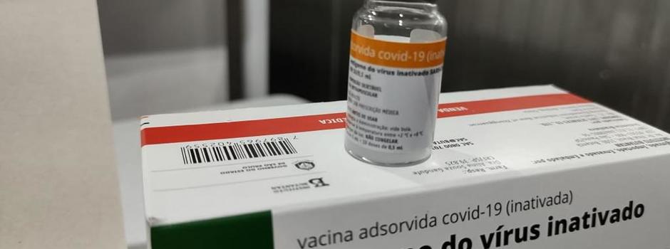 Zema formaliza pedido para que trabalhadores da Educação tenham prioridade no Plano Nacional de Imunização