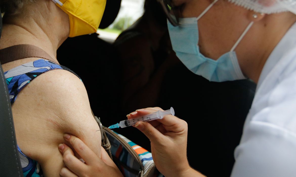 Viçosa: 44.852 pessoas estão vacinadas com a primeira dose contra a Covid-19