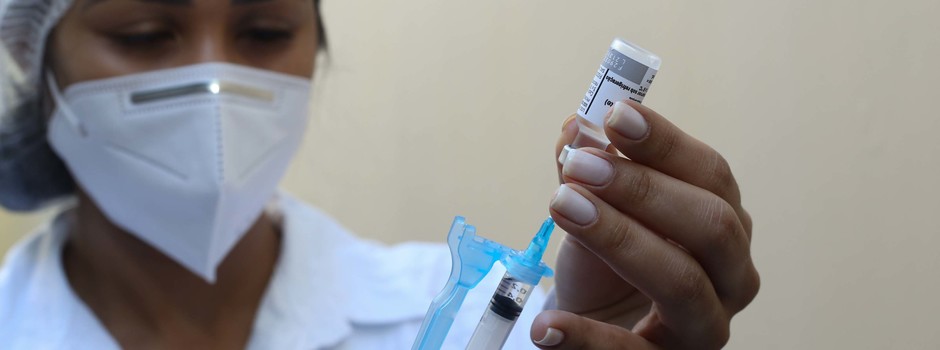Minas já vacinou com a 1º dose contra a covid 72% das pessoas dos grupos prioritários