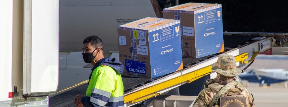 Mais 112.320 doses da Pfizer chegam a Minas Gerais