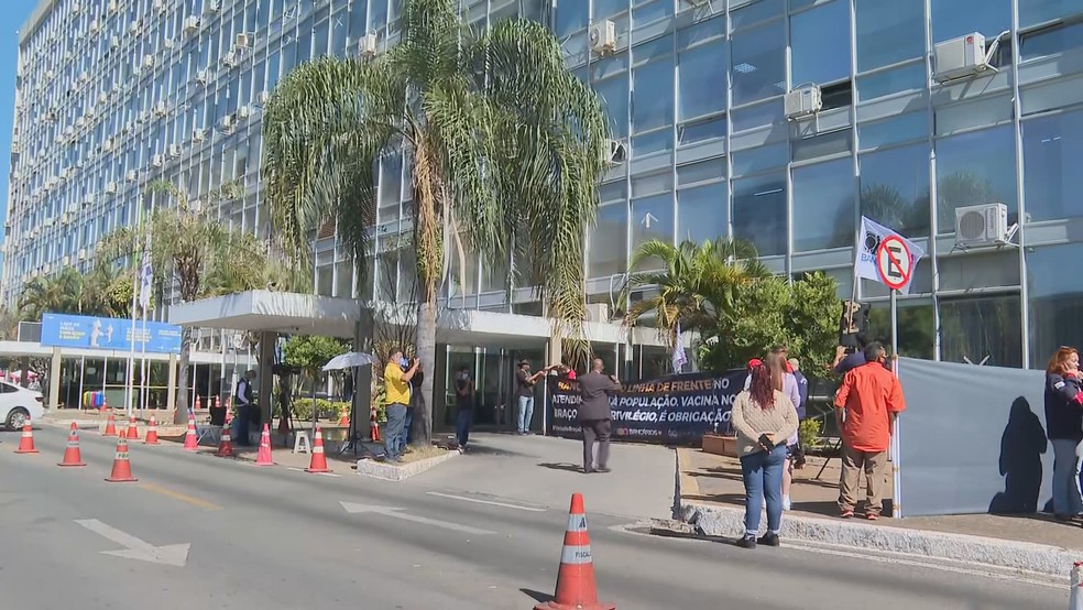 Bancários e funcionários dos Correios terão prioridade na vacinação contra a Covid