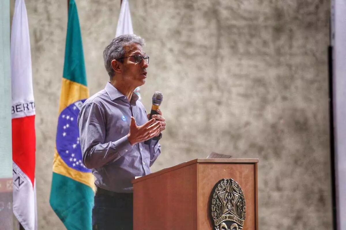 Romeu Zema se mantém isolado na liderança na disputa pela reeleição