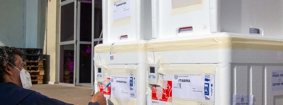 Minas Gerais distribui às Regionais de Saúde novas remessas de vacinas contra a Covid-19