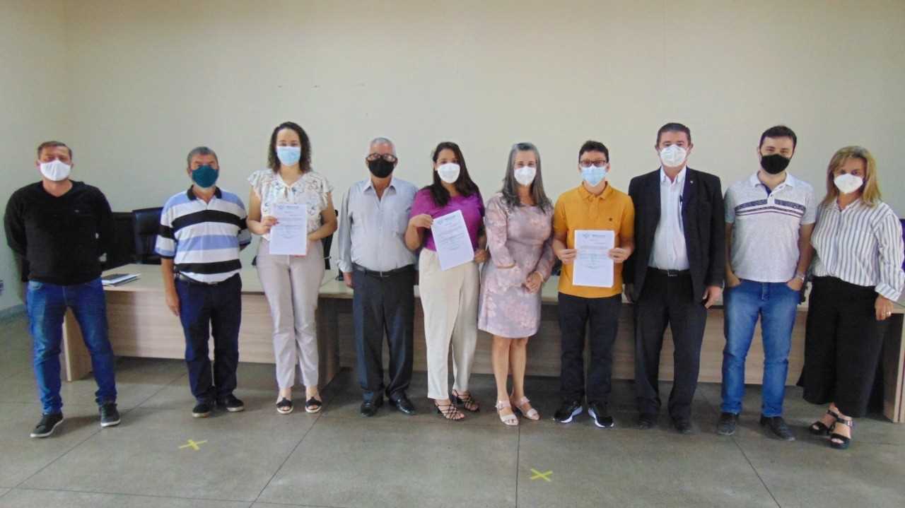 Novos professores municipais são empossados em Viçosa