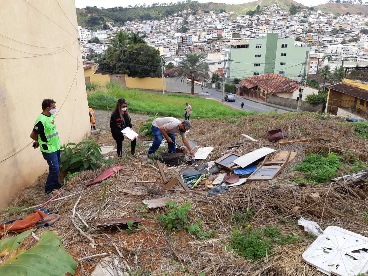 Campanha “Lote Limpo, Lote Seguro” notifica mais de 420 donos de lotes em Viçosa