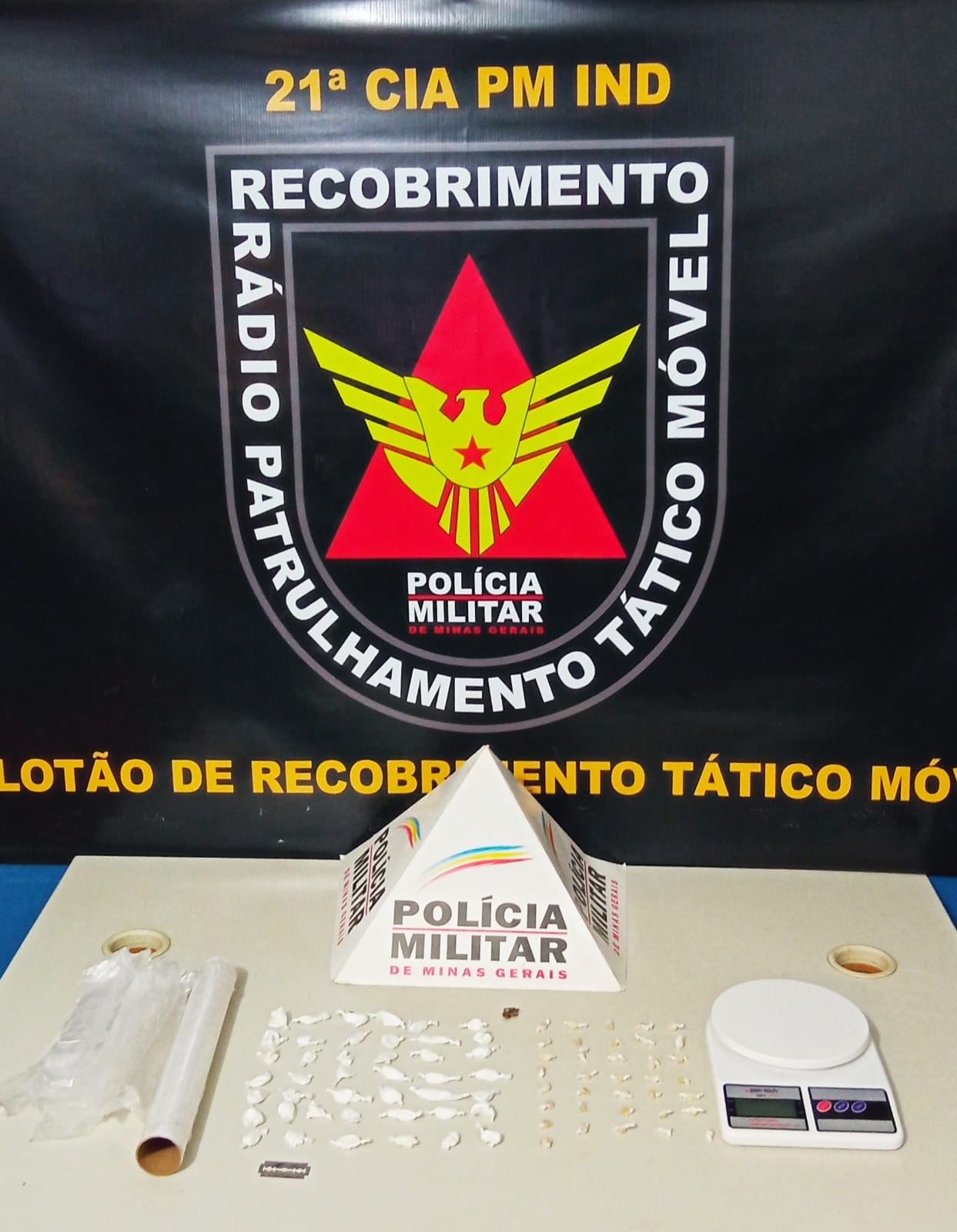 Homem preso por tráfico de drogas em Ponte Nova