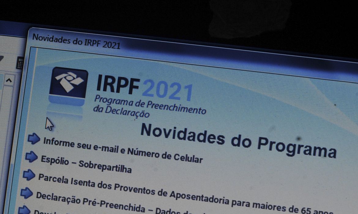 Mais de 869,3 mil declarações do Imposto de Renda caíram na malha fina