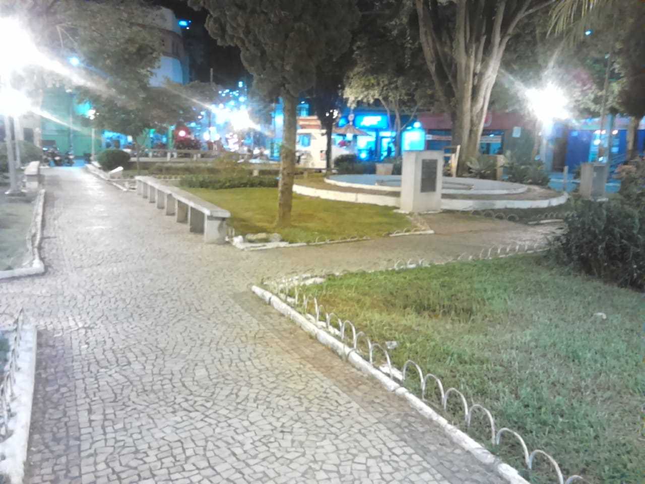 Praça do Rosário recebe melhorias na iluminação