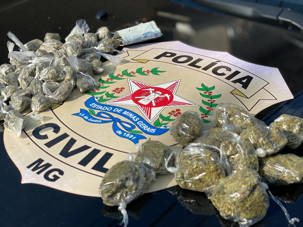 Juiz de Fora: Polícia Civil prende suspeitos e apreende droga durante operação de combate ao tráfico