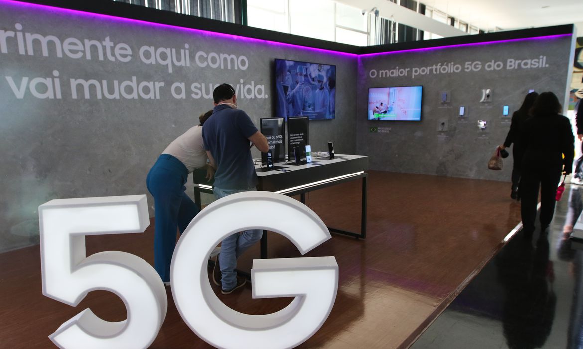 5G em Minas: serviço pode ter adicional de R$20 na conta de celular