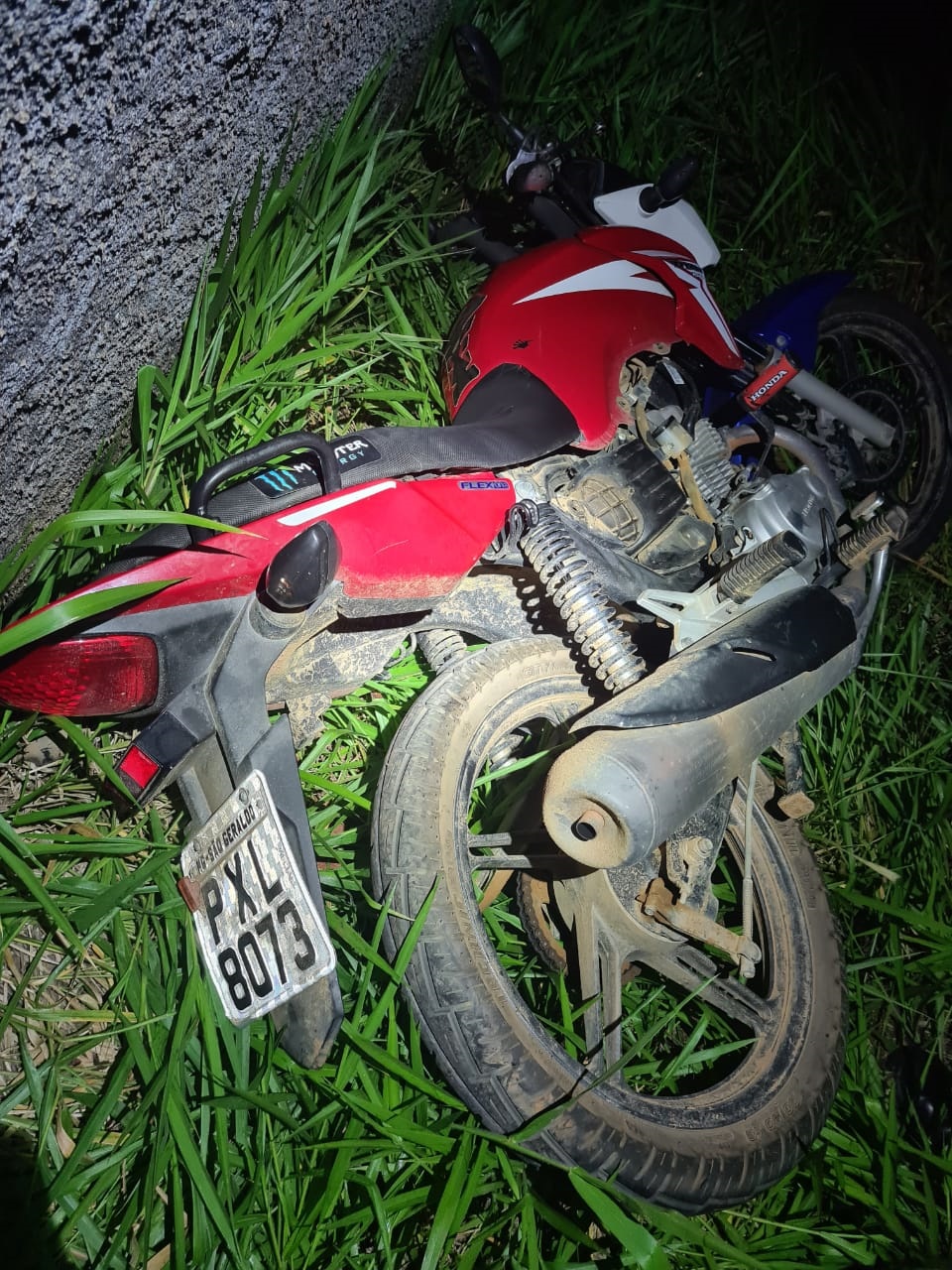 Polícia Militar recupera em Coimbra motocicleta roubada em São Geraldo