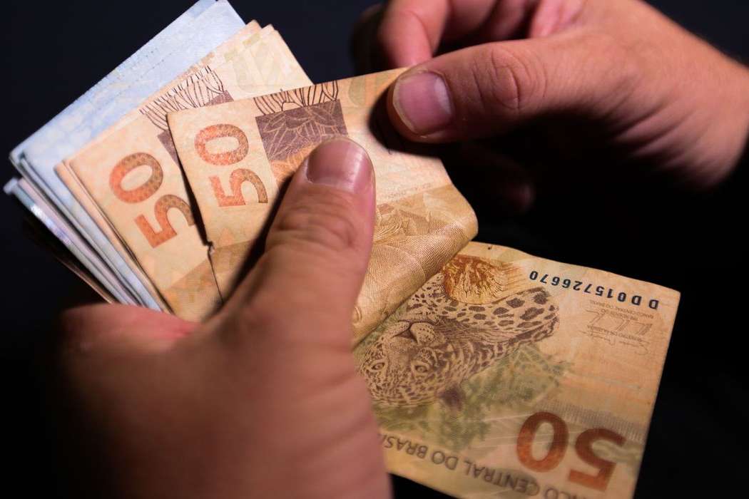 99% dos beneficiários já receberam o Auxílio Emergencial Mineiro
