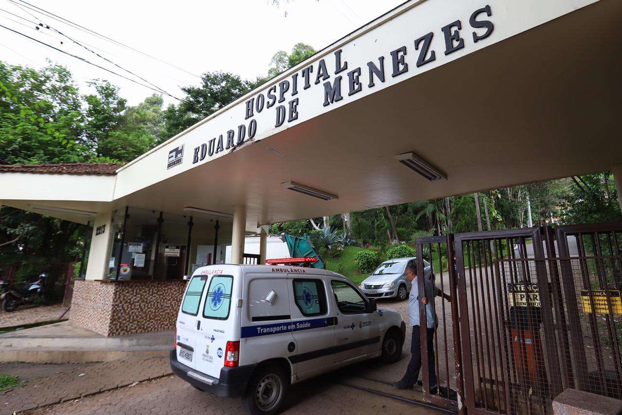 Risco: mulher que passou pela África, foco da ômicron, é internada com Covid em BH