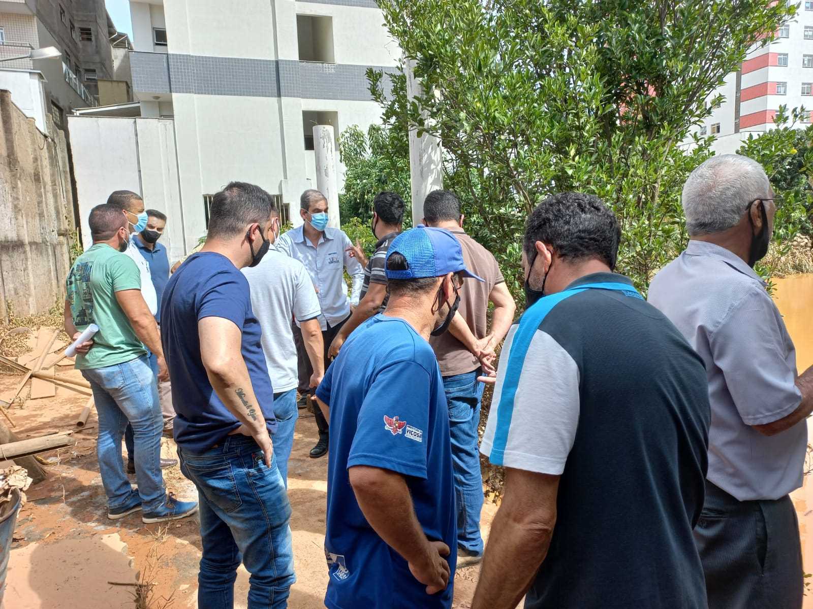 Prefeitura e UFV se reúnem em busca de soluções para alagamentos na Bueno Brandão