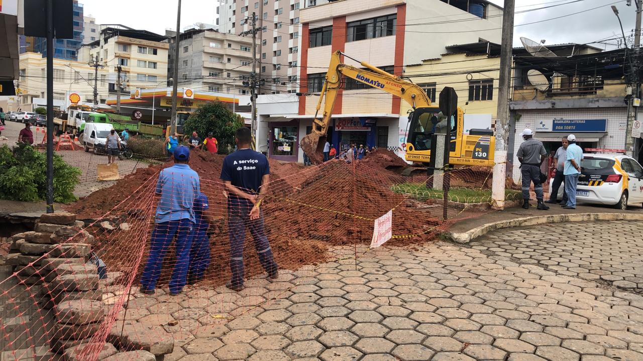 Secretário de Administração de Viçosa explica obras e ações na Praça Mário Del Giudice