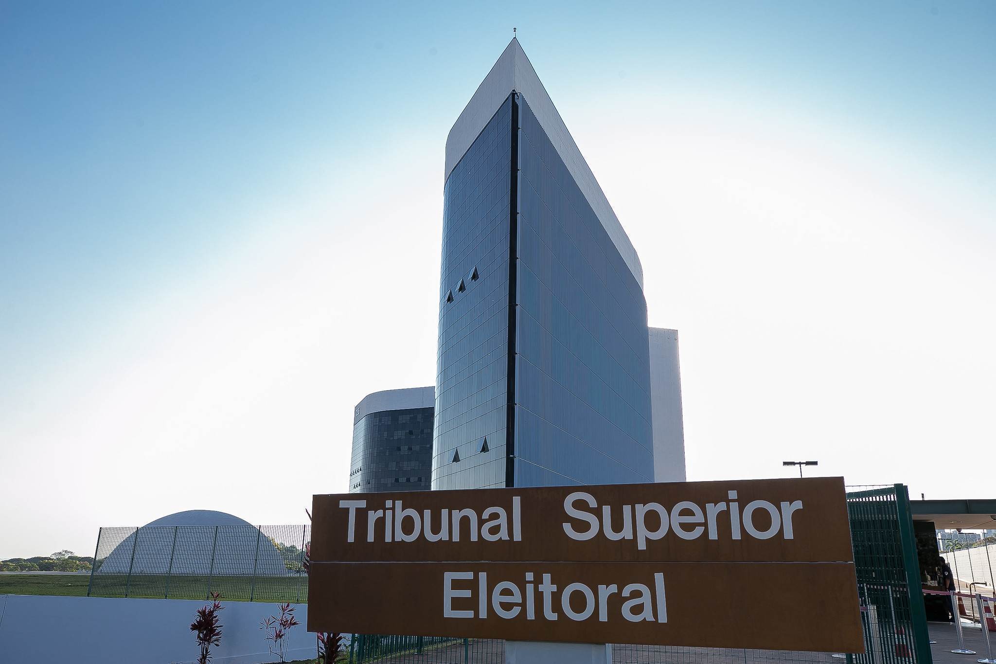 TSE libera Pix para arrecadação de recursos nas eleições