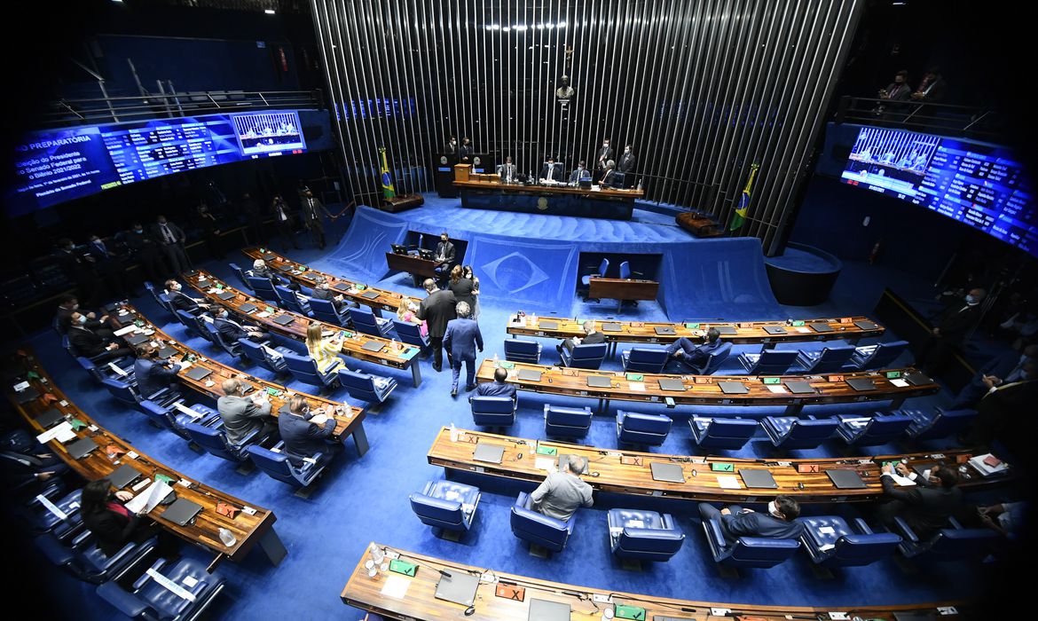 PEC dos Precatórios é aprovada no Senado em dois turnos