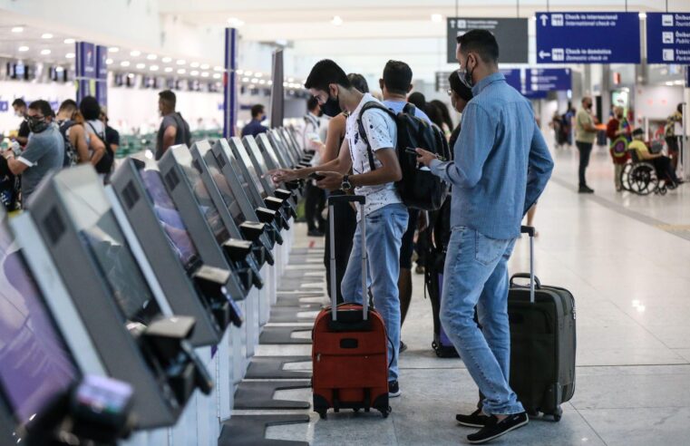 Covid-19: não vacinados precisarão cumprir quarentena ao chegarem no Brasil