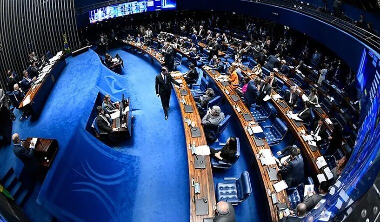 Recesso: deputados e senadores retomam os trabalhos em 2 de fevereiro
