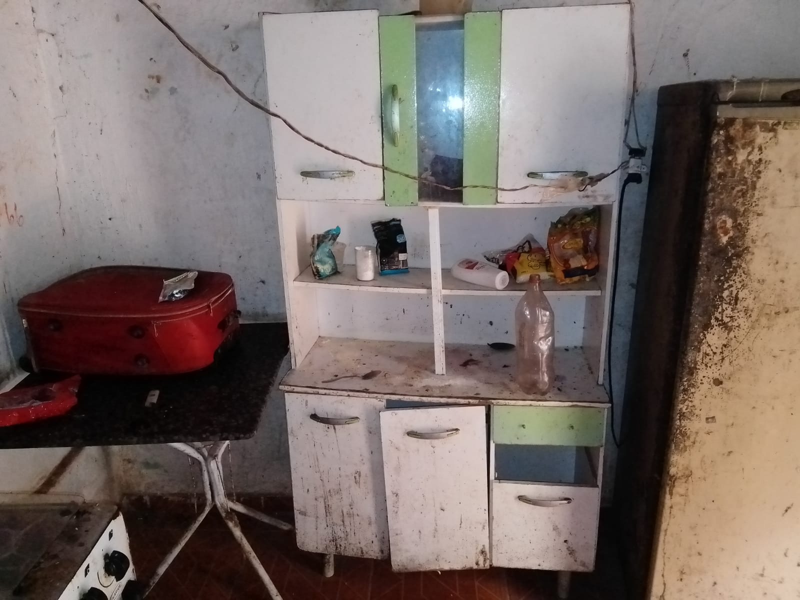 Idosos eram mantidos em condições desumanas em Ponte Nova; mulher é presa