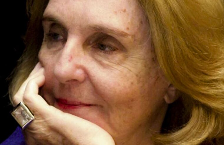 Escritora Lya Luft morre, aos 83 anos, em Porto Alegre