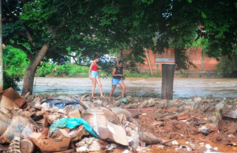 Minas: chuvas deixam 63 cidades em situação de emergência