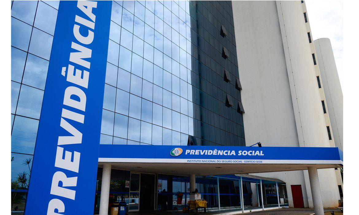 INSS volta a agendar atendimento presencial nesta segunda-feira