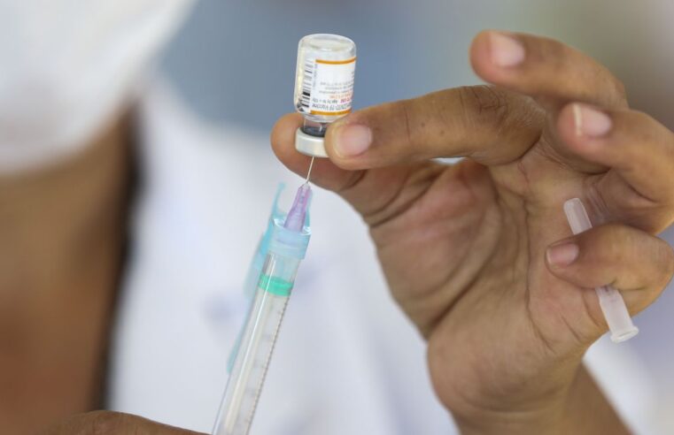 Viçosa vacina contra a Covid-19 nesta sexta 11/2 apenas meninos de 7 anos