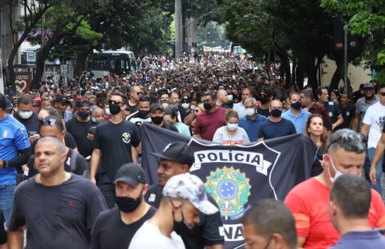 Minas Gerais: servidores da segurança pública entram em greve