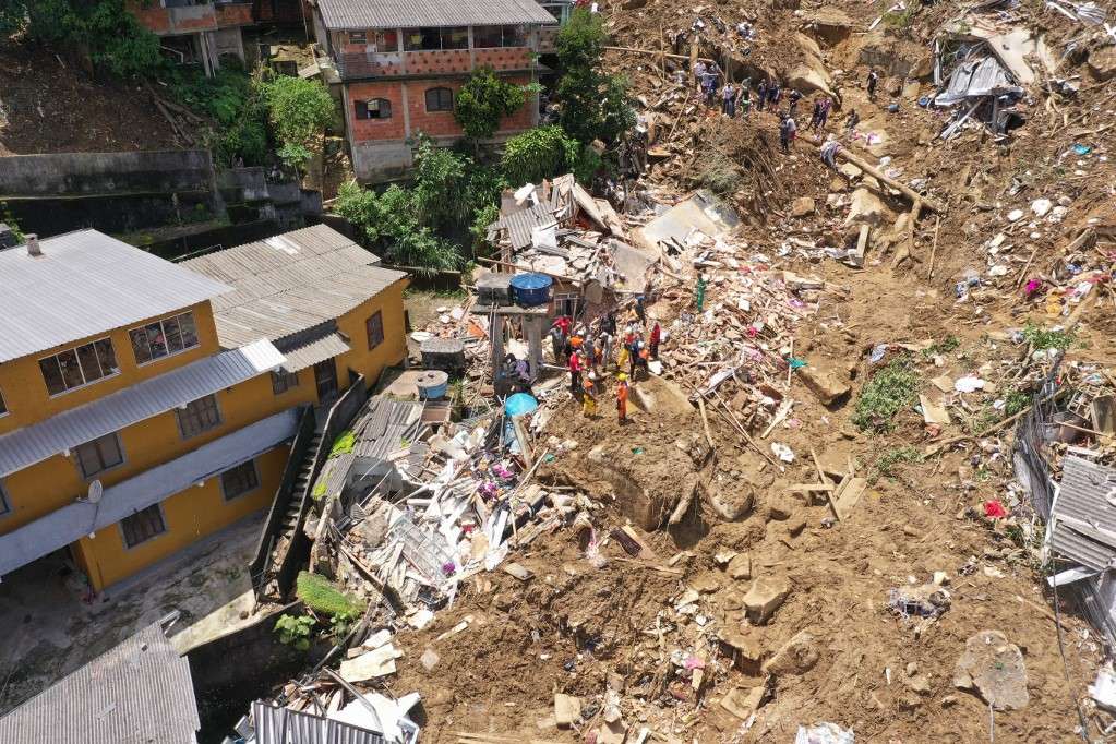 Petrópolis: sobe para 229 total de mortos; 20 estão desaparecidos