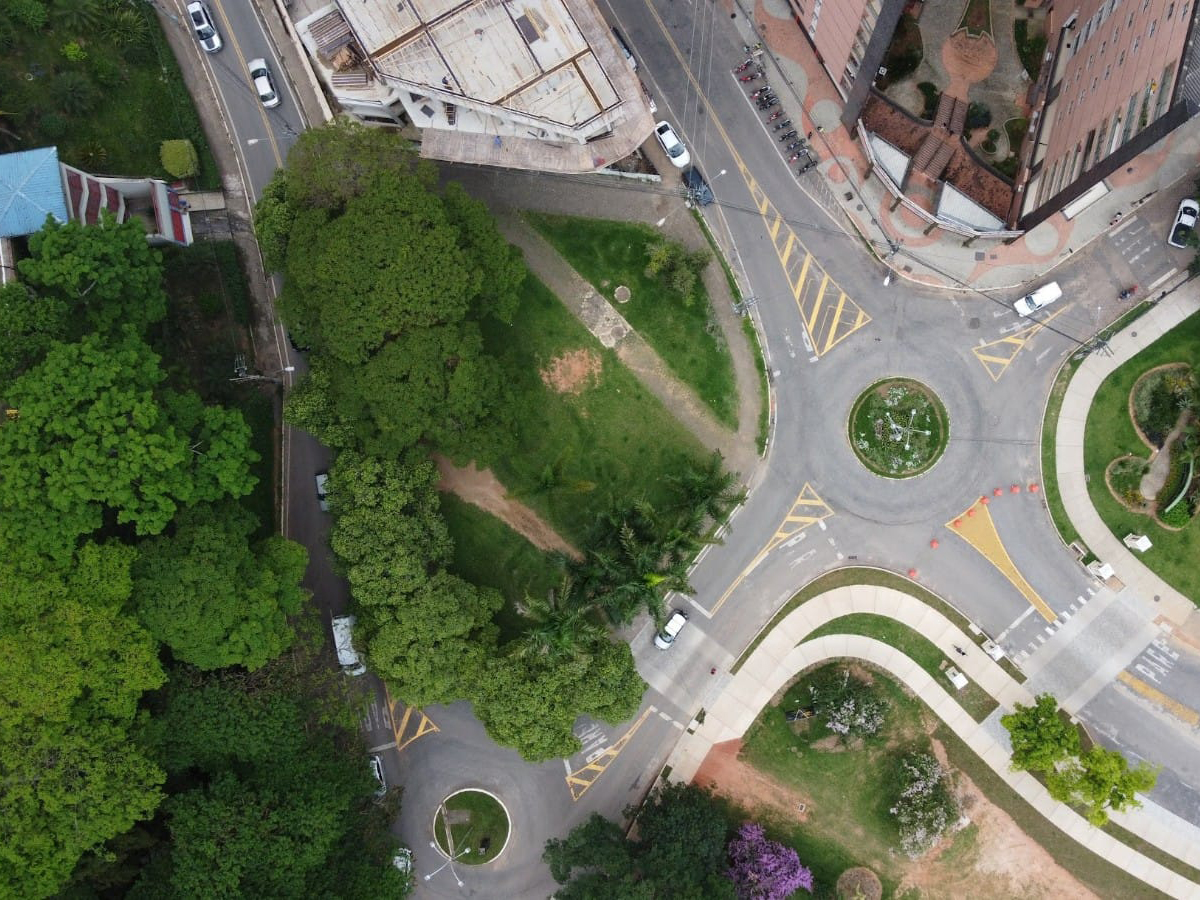 UFV revitaliza praça na entrada do campus Viçosa
