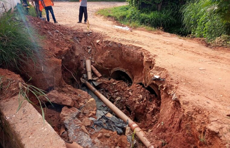 Defesa Civil realiza reconstituição de via afetada pelas chuvas em Nova Viçosa