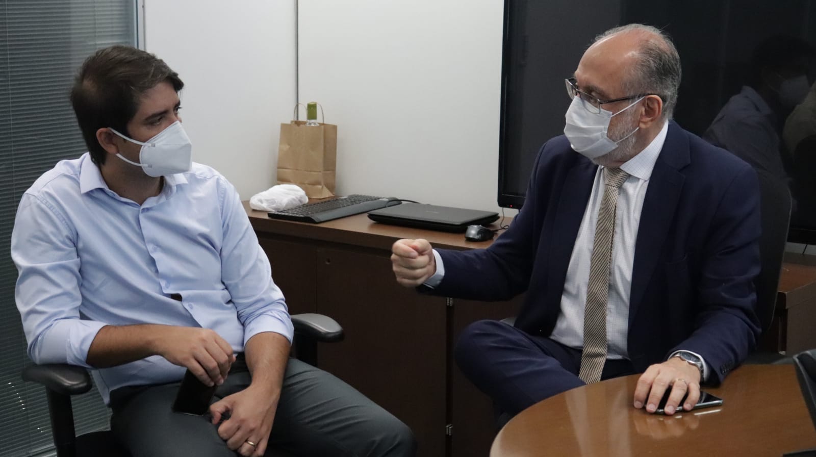 Reunião na Cidade Administrativa discute a expansão do tratamento oncológico em Viçosa e região