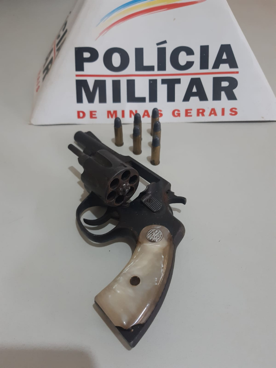 Pedra do Anta: homem é detido por posse ilegal de arma