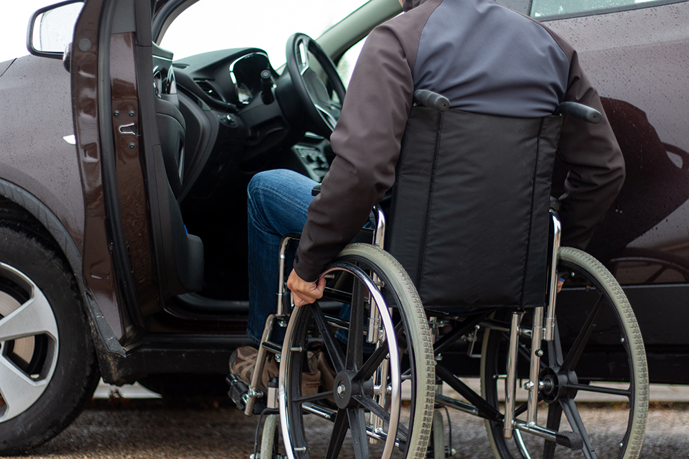 Governo de Minas amplia benefícios de IPVA e ICMS para veículos de pessoas com deficiência