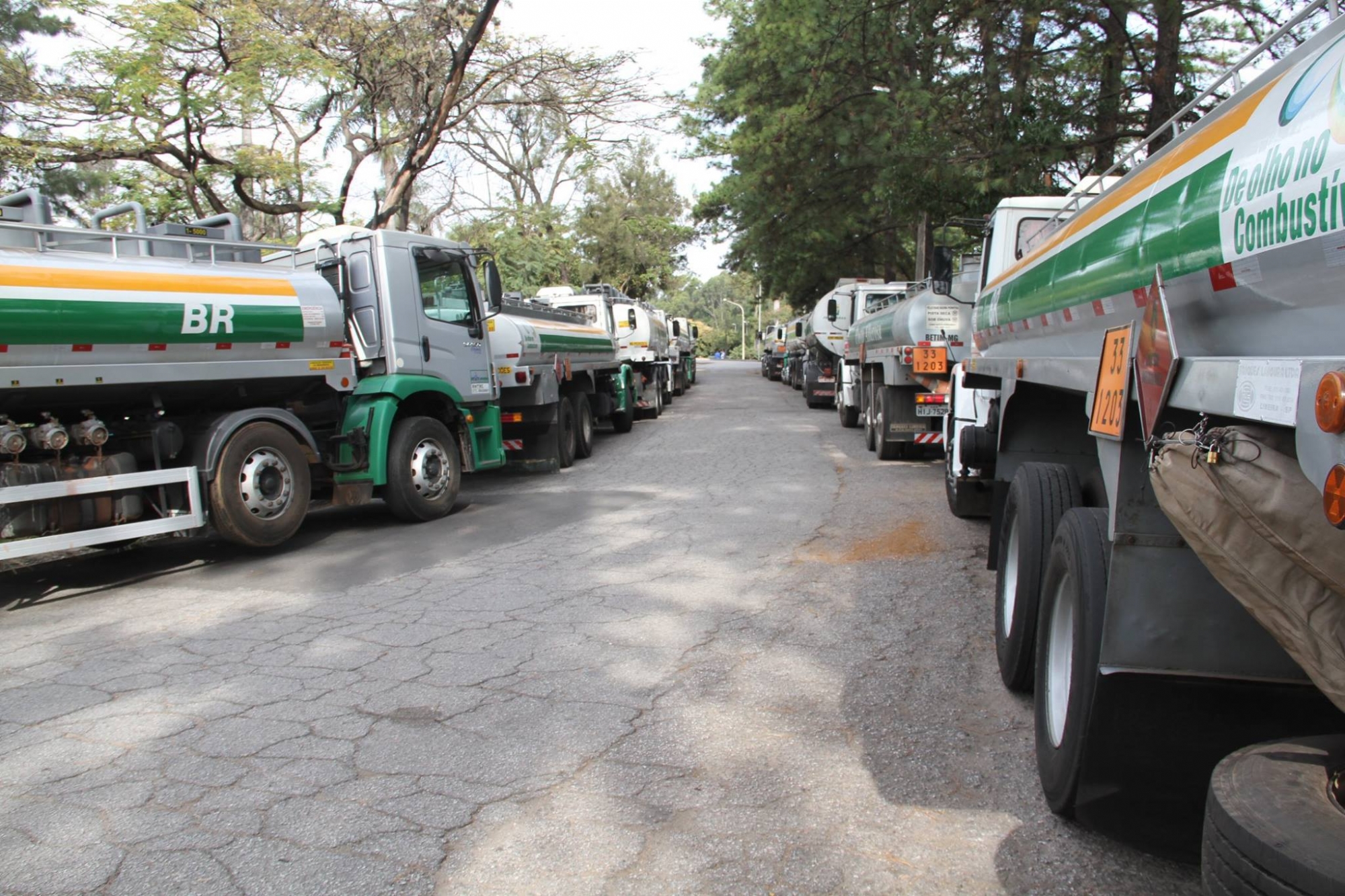 Tanqueiros decidem não entrar em greve em Minas